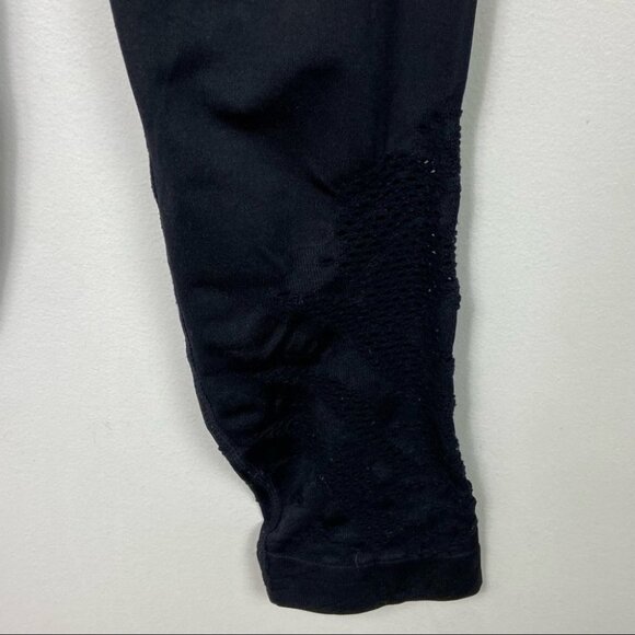 Aerie Chill Play Move Ankle Cut Out Detail Leggings Size Small Black High Rise S - Picture 7 of 15